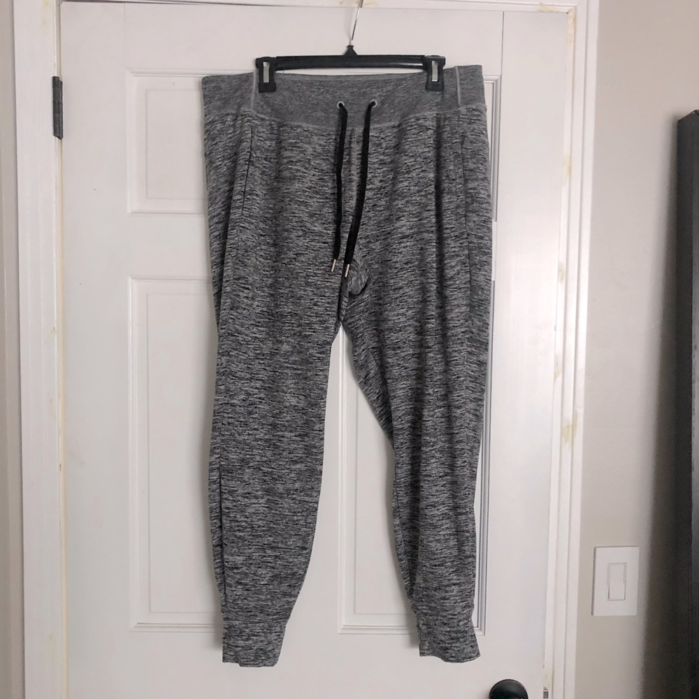 CALIA by Carrie Underwood joggers size XL